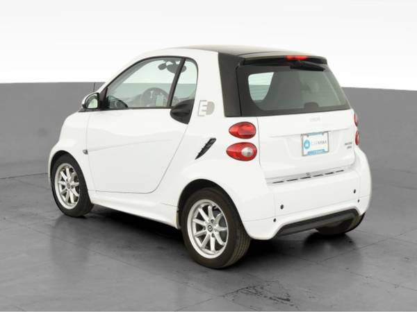 2016 smart fortwo electric drive Hatchback Coupe 2D coupe White - -... for sale in New Haven, CT – photo 7