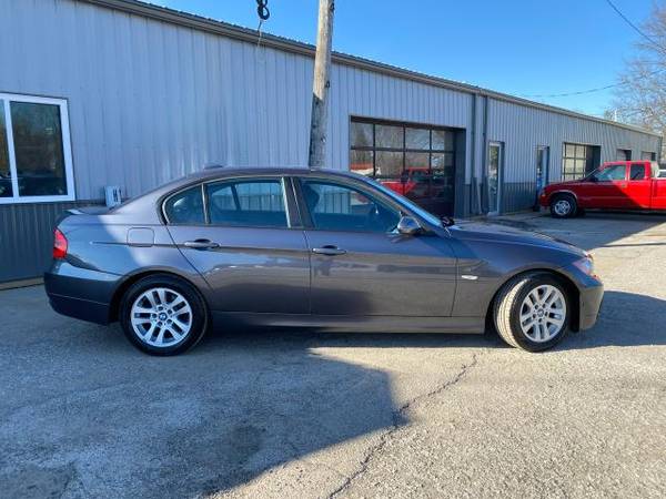 2006 BMW 3 Series 325xi 4dr Sdn AWD - cars & trucks - by dealer -... for sale in CENTER POINT, IA – photo 4