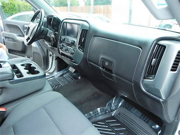 2015 CHEVY SILVERADO 4X4 LT! ONLY 35K MILES! LINE X BEDLINER WOW... for sale in Salinas, CA – photo 14
