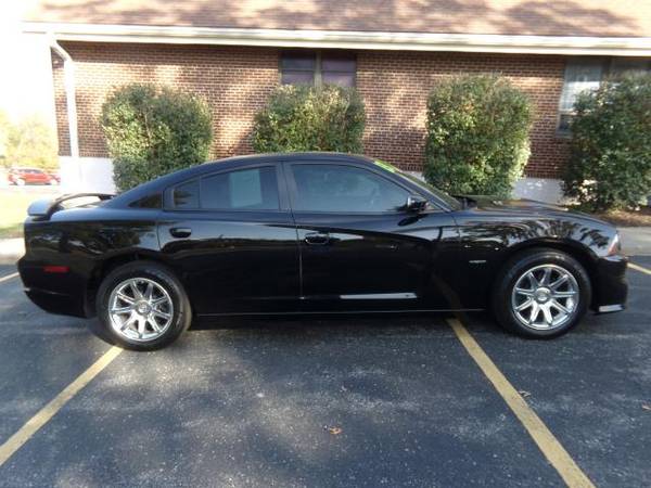 2013 Dodge Charger 4dr Sdn Road/Track RWD - cars & trucks - by... for sale in KANSAS CITY, KS – photo 5