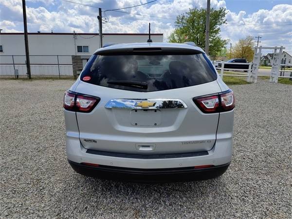 2016 Chevrolet Traverse LT - - by dealer - vehicle for sale in Chillicothe, OH – photo 6