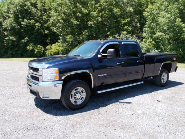 2010 Chevrolet Silverado 2500HD 4WD Crew Cab 153 LT for sale in Cohoes, CT – photo 2