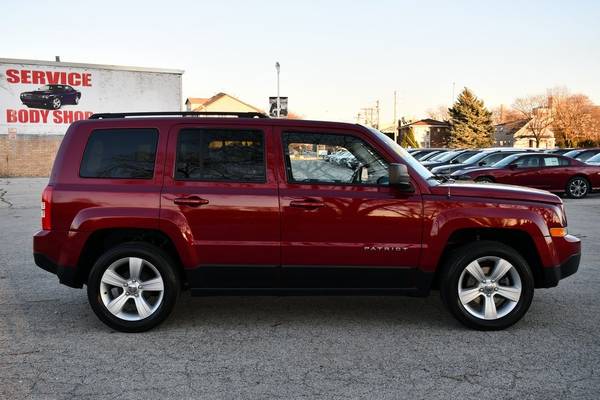2016 Jeep Patriot Latitude - CERTIFIED ONE OWNER REMOTE START suv... for sale in Oak Lawn, IL – photo 9