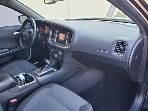 2016 Dodge Charger SE sedan BLACK for sale in Mesa, AZ – photo 13