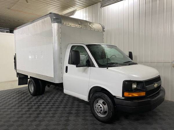 2012 Chevrolet Express Cutaway G3500 12FT Box W/Liftgate 91, 000 for sale in Caledonia, IN – photo 23