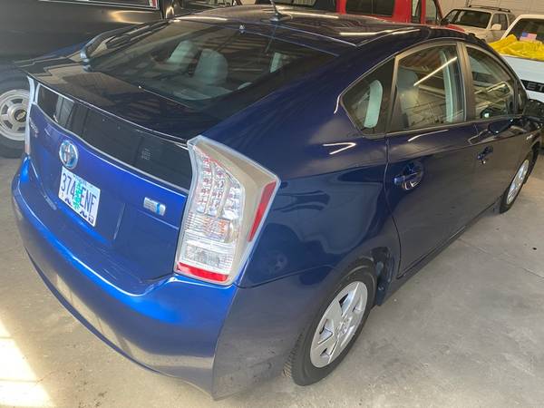 2010 Toyota Prius Prius III - - by dealer - vehicle for sale in Canby, OR – photo 5