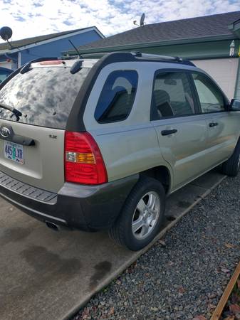 Clean 2006 Kia Sportage SUV - cars & trucks - by owner - vehicle... for sale in lebanon, OR – photo 12
