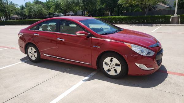 2012 Hyundai Sonata Hybrid Red Extra Clean - - by for sale in Mansfield, TX – photo 12