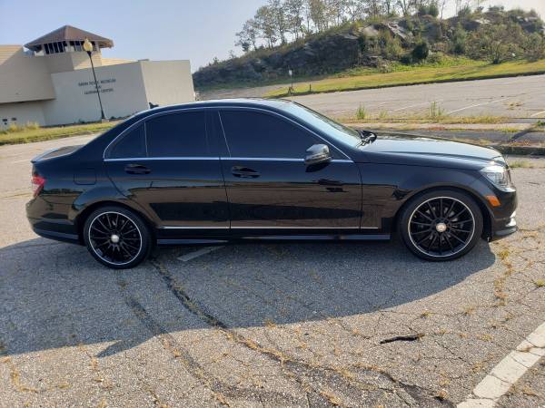 2011 MERCEDES C300 (BEAUTIFUL) - cars & trucks - by owner - vehicle... for sale in West Haven, CT – photo 4