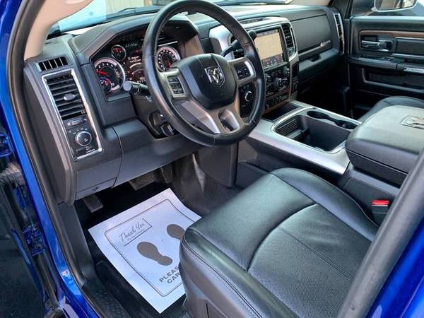 2018 Dodge Ram 3500 Laramie 4x4 Chassis 6.7L Cummins Diesel Flat bed for sale in Houston, TX – photo 4