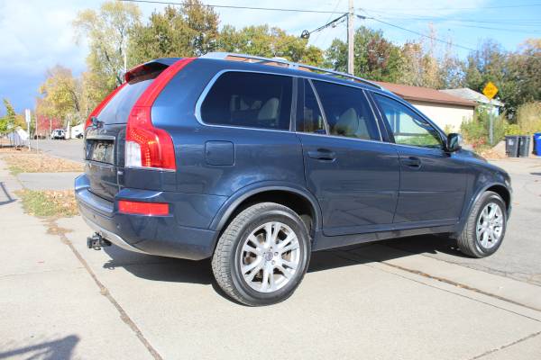 **2013 VOLVO XC 90 3.2 ALL WHEEL DRIVE{FINANCING AVAIALBLE} - cars &... for sale in Saint Paul, MN – photo 3