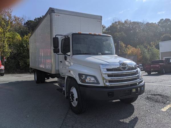 2016 HINO 268A 26' BOX W/LIFTGATE ONLY 153K MILE WARRANTY - cars &... for sale in Wappingers Falls, WV – photo 3