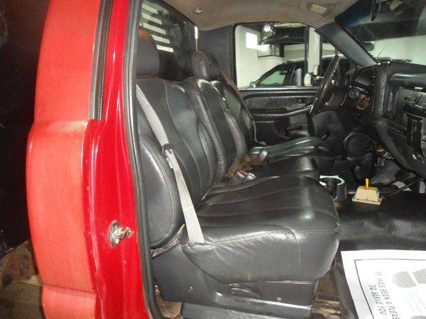 2001 CHEVROLET SILVERADO 3500 DUMP TRUCK - FINANCING AVAILABLE-Indoor for sale in PARMA, OH – photo 9