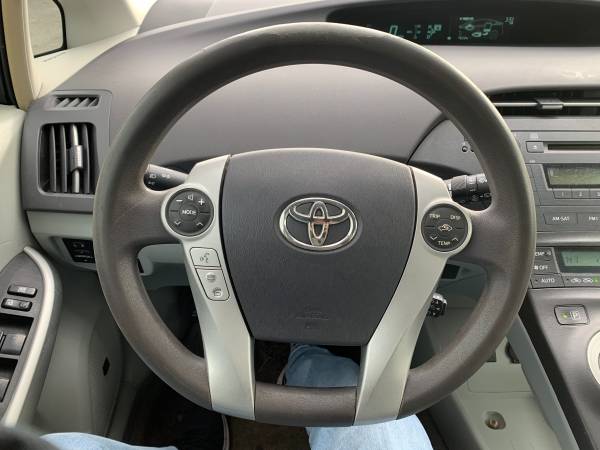 2010 TOYOTA PRIUS II HATCHBACK BUDGET FRIENDLY AND WELL MAINTAINED -... for sale in Clearwater, FL – photo 7