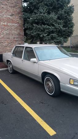 Beautiful 1989 Cadillac Sedan DeVille 40,000 original miles - cars &... for sale in Chicago Ridge, IL – photo 5