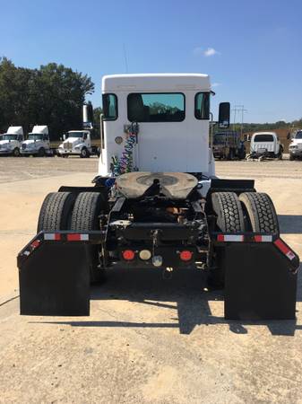 Single Axle Day Cab - cars & trucks - by dealer - vehicle automotive... for sale in Cullman, GA – photo 5