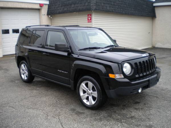 13 Jeep Patriot Latitude edition 4X4 SUV Sunroof 1 Year Warranty for sale in Hampstead, NH – photo 3