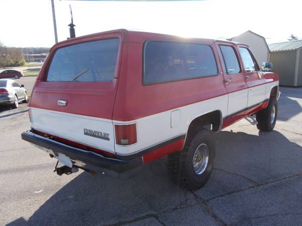 1990 Chevy Suburban 4x4 1/2 Ton - cars & trucks - by dealer -... for sale in Jefferson City, MO – photo 3