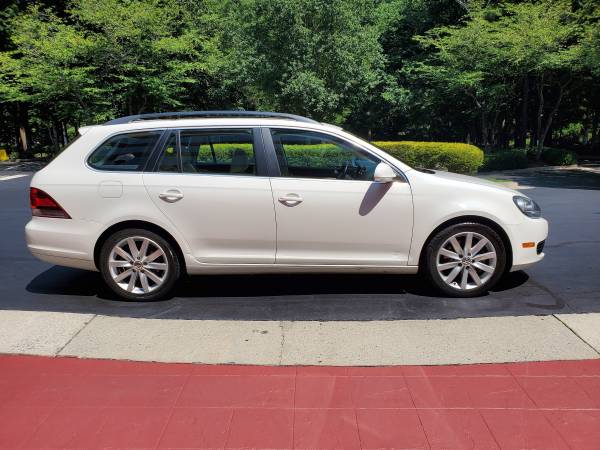 2012 VW JETTA SPORTWAGON TDI - MINT/0 ACCIDENT/SOUTH CAR/NEEDS... for sale in Peachtree Corners, GA – photo 2