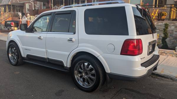 2004 Lincoln Navigator Ultimate for sale in Brooklyn, NY – photo 4