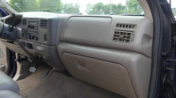 2003 FORD F-250 LARIAT 7.3 TURBO DIESEL CLEAN CARFAX , RUNS GOOD for sale in Philadelphia, PA – photo 11