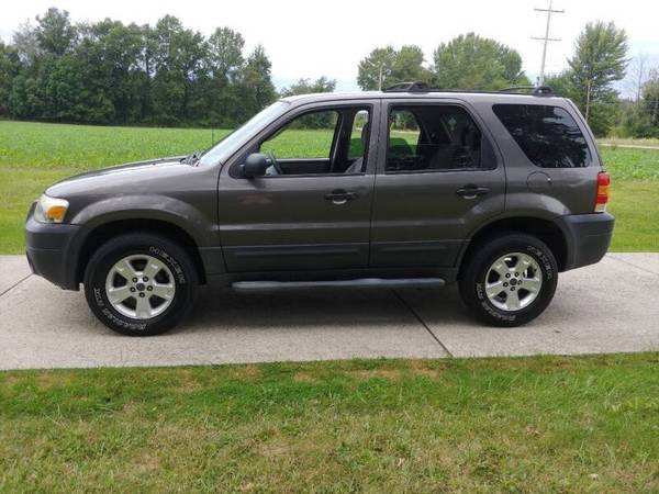 2006 Ford Escape XLT for sale in Johnstown, OH – photo 2