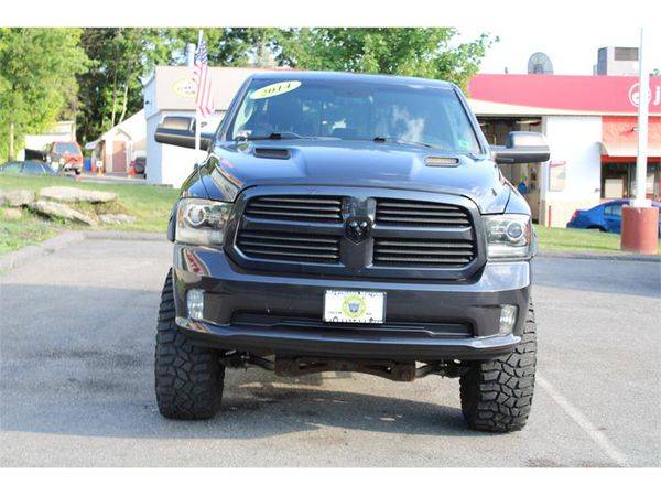 2014 RAM 1500 4wd LIFTED SPORT WITH ALL THE OPTIONS ! **FINANCING... for sale in Salem, NH – photo 4