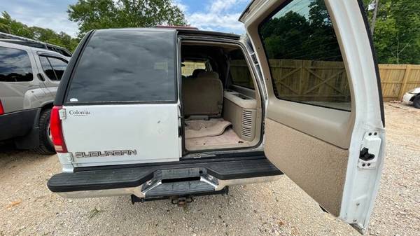 1999 GMC Suburban C1500 - - by dealer - vehicle for sale in Flowery Branch, GA – photo 10