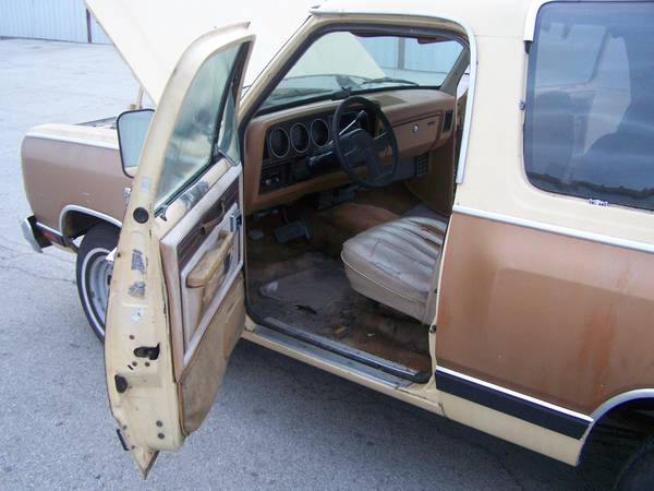 1985 Dodge Ramcharger RSE/2 WD for sale in San Antonio, TX – photo 10