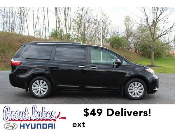 2017 Toyota Sienna mini-van XLE - - by dealer for sale in Streetsboro, OH – photo 6