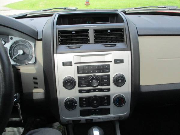 2009 Mercury Mariner AWD SUV - - by dealer - vehicle for sale in Canton, OH – photo 19