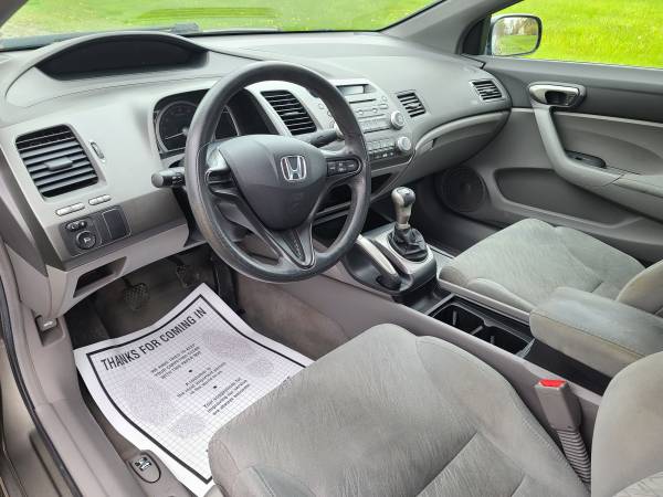 2008 honda civic lx 5 spd manual coupes clean - - by for sale in WEBSTER, NY – photo 8