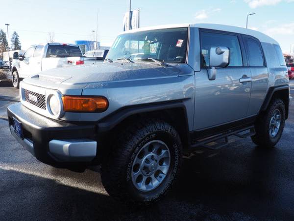 2011 Toyota FJ Cruiser - - by dealer - vehicle for sale in Bend, OR – photo 8