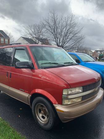 1999 Chevy Astro 4WD with 135k miles - cars & trucks - by owner -... for sale in Bowie, District Of Columbia – photo 4