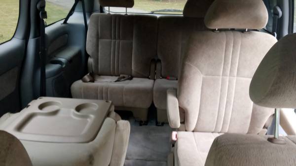 2002 Toyota sienna van third row seating dependable daily driver -... for sale in Acworth, AL – photo 10