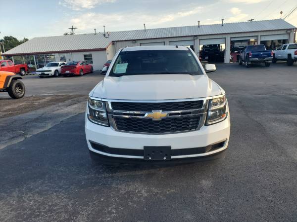 2015 Chevrolet Tahoe 4WD LT Sport Utility 4D Trades Welcome Financing for sale in Harrisonville, KS – photo 16