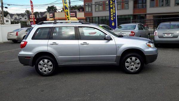 2006 Mitsubishi Outlander LS 4dr SUV w/Automatic - SUPER CLEAN! WELL... for sale in Wakefield, MA – photo 5