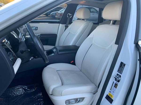 2017 Rolls Royce Ghost 16,286 miles Factory Warranty Remaining -... for sale in Downers Grove, IL – photo 12