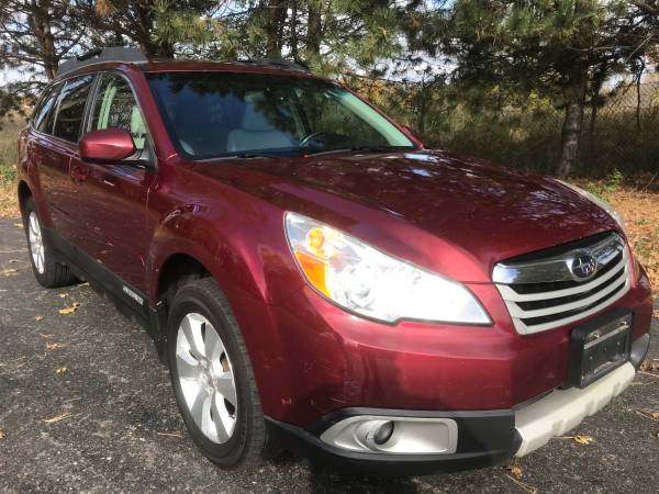 2011 SUBARU OUTBACK 3.6 LTD AWD BACKUP CAM BLUETOOTH ROOF CLEAN! for sale in Minneapolis, MN – photo 9