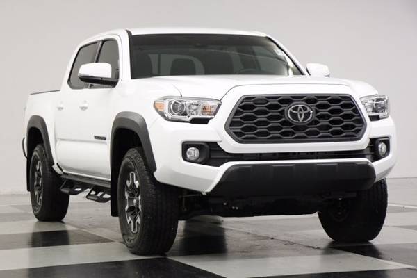 LESS THAN 4K MILES! 4X4! 2020 Toyota *TACOMA SR5 4WD* Crew Cab White... for sale in Clinton, AR – photo 15