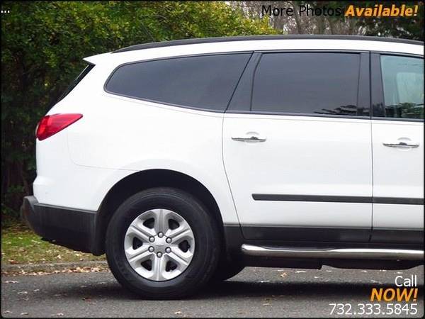 2009 *CHEVROLET* *TRAVERSE* *LS* *SUV* *8-PASSENGER* for sale in East Brunswick, PA – photo 7