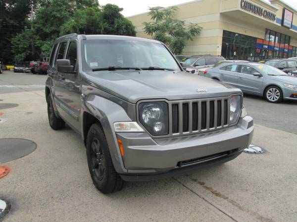 2012 Jeep Liberty Sport 4x4 Artic Edition ** 102,400 Miles ** for sale in Peabody, MA