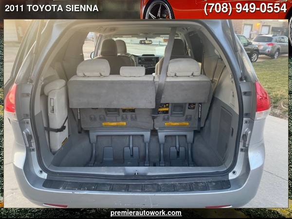 2011 TOYOTA SIENNA LE - - by dealer - vehicle for sale in Alsip, IL – photo 9