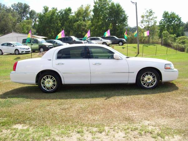 2008 Lincoln Town Car Signature Limited for sale in Raymond, MS – photo 3