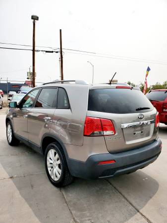 2011 KIA SORENTO AWD - cars & trucks - by dealer - vehicle... for sale in El Paso, TX – photo 4