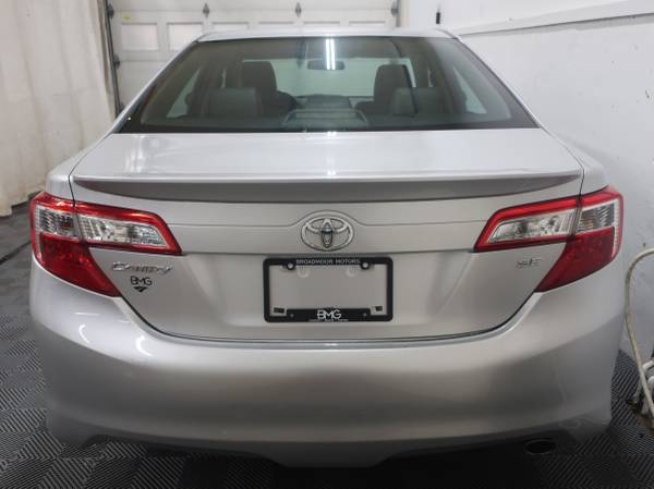 2012 Toyota Camry SE Leather New Tires Bluetooth 35 mpg - Warranty for sale in Hastings, MI – photo 4