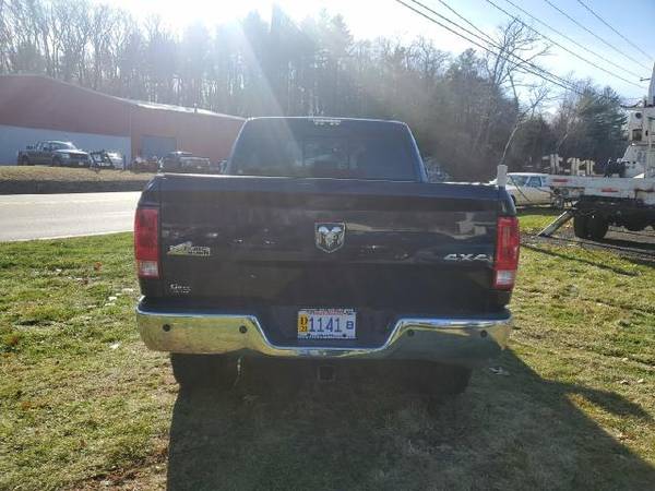 2014 RAM 2500 4WD Crew Cab 149 Big Horn - cars & trucks - by dealer... for sale in North Oxford, MA – photo 5