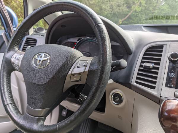 Toyota Venza for sale in Austin, TX – photo 10
