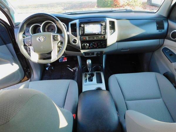 2014 Toyota Tacoma V6 SR5 4X4 / Long Bed / Navigation / 78,000 MILES... for sale in Portland, OR – photo 16