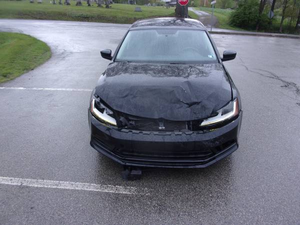 2017 Volkswagen Jetta 17, 000 Miles Rebuildable - - by for sale in Kittanning, PA – photo 8